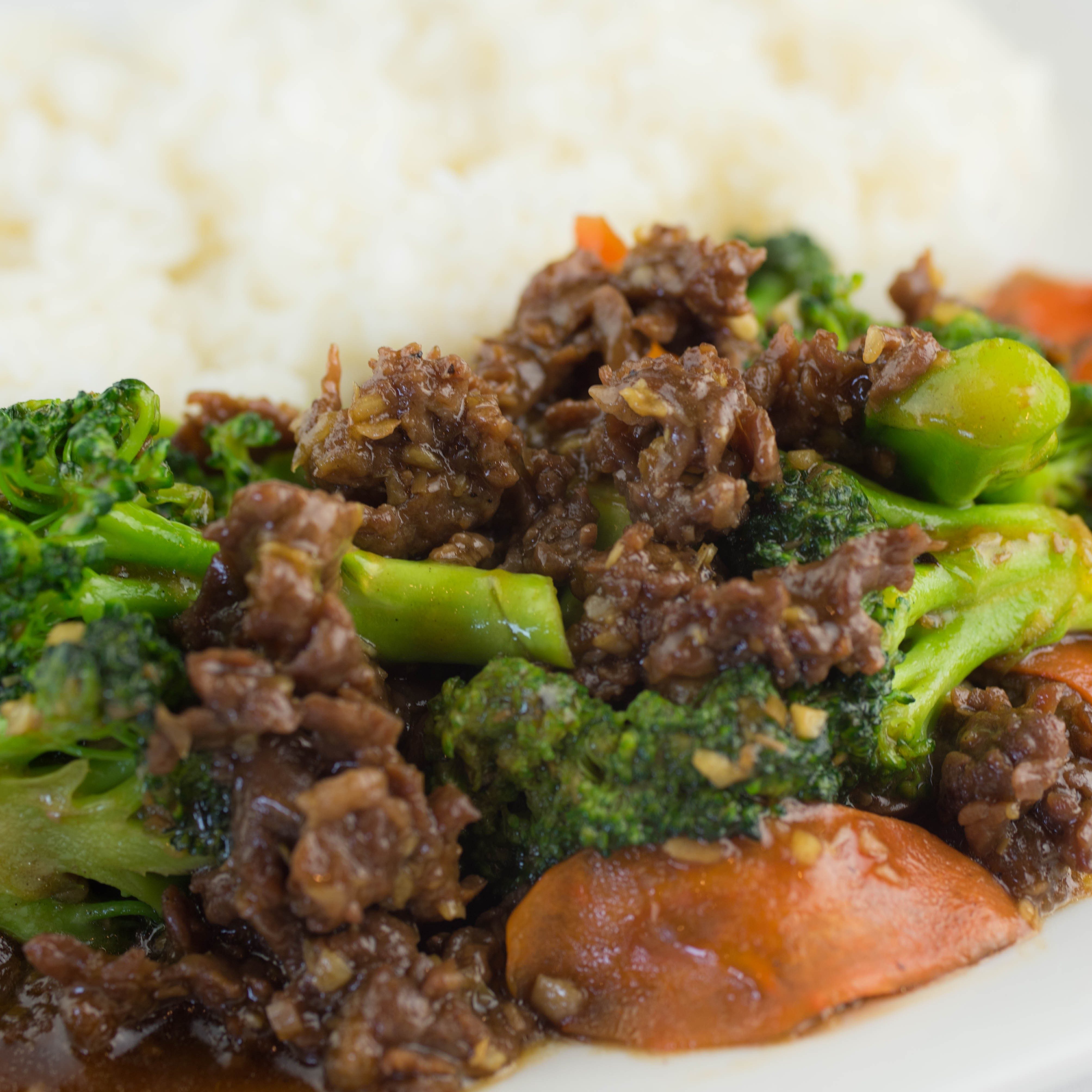 61. Beef and Broccoli on Rice Plate.