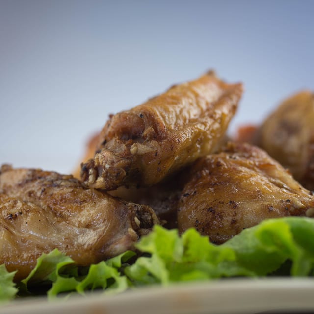 A14. Fried Garlic Chicken Wings (6).